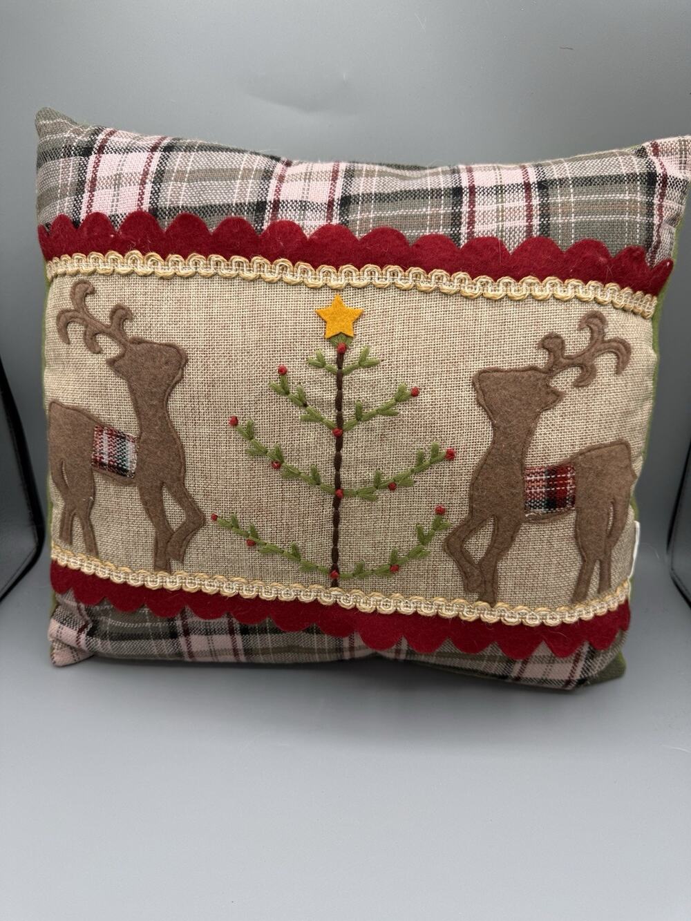 Christmas Reindeer Throw Pillow 12x15 Plaid Felt Applique Rustic Holiday Decor